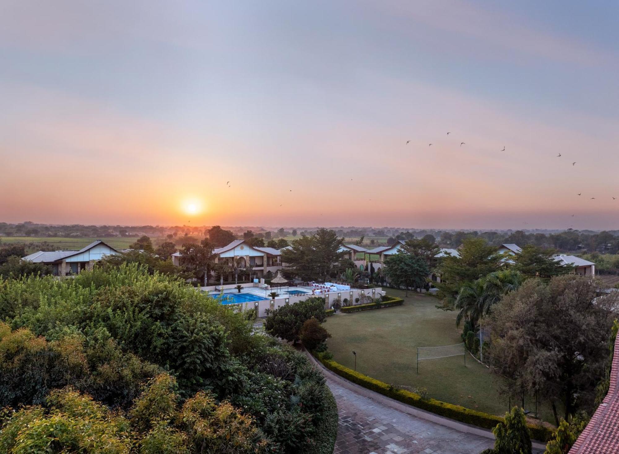 Abhyaran Resort & Spa Ranthambore Sawai Madhopur Esterno foto
